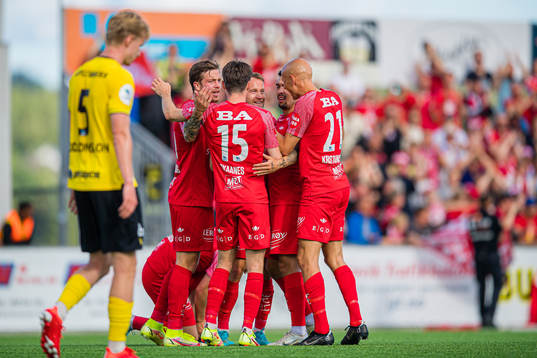 Bård Finne of Brann celebrates