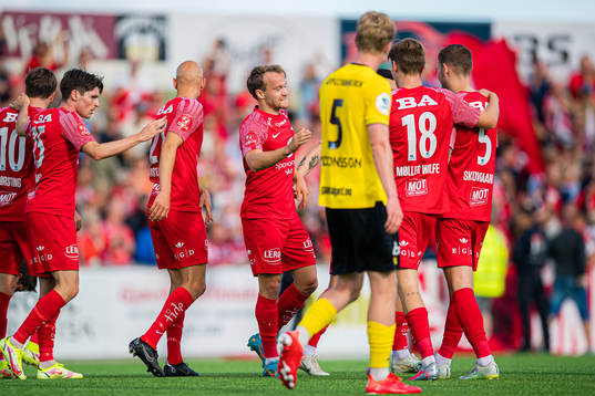 Bård Finne of Brann celebrates
