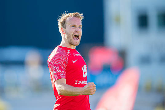Bård Finne of Brann celebrates