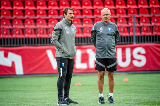 Coach Milos Milojevic and doctor Pär Herbertsson