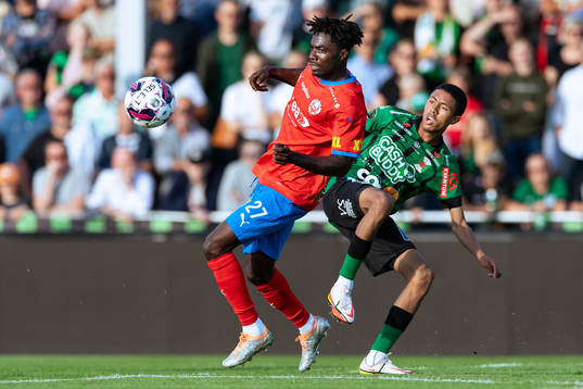 Helsingborgs Benjamin Acquah och Varbergs Teshreeq Matthews