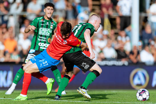 Helsingborgs Armin Gigovic och Varbergs Anton Liljenbäck