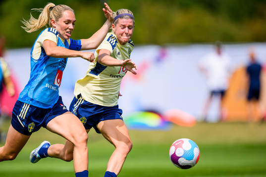 Elin Rubensson and Olivia Schough of the Swedish women's