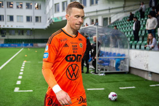 GIF Sundsvalls målvakt Andreas Andersson deppar