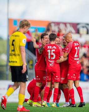 Bård Finne of Brann celebrates