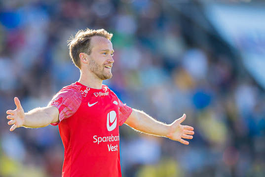 Bård Finne of Brann celebrates