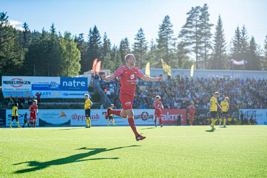 Vegard Leikvoll Moberg of Brann celebrates