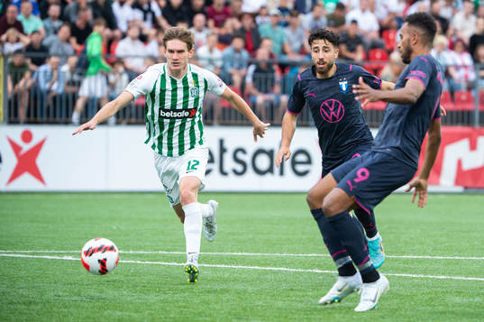 Moustafa Zeidan and Isaac Kiese Thelin of Malmö FF and