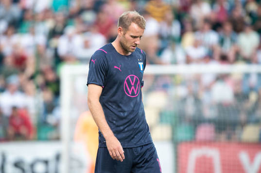 Ola Toivonen of Malmö FF looks dejected