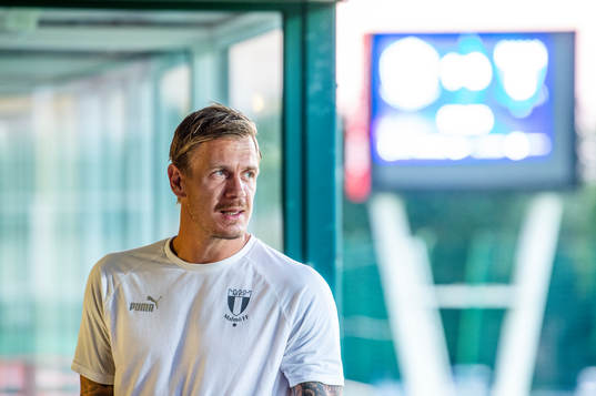 Goalkeeper Johan Dahlin of Malmö FF