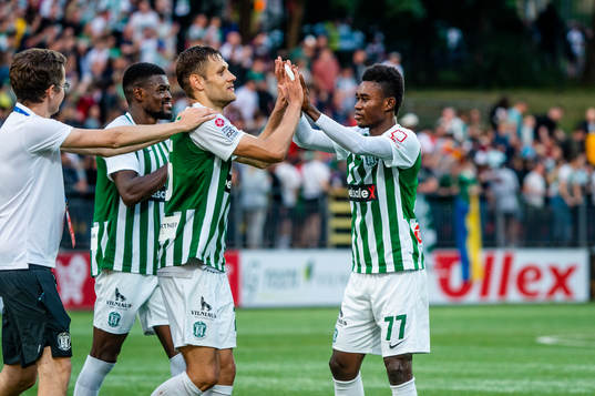The players of FK Zalgiris celebrate