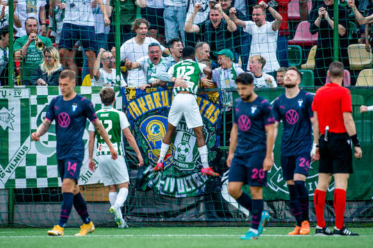 Fabien Ourega and the supporters of FK Zalgiris celebrate