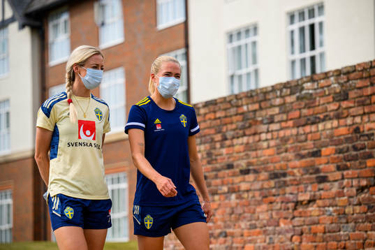 Amanda Ilestedt and Magdalena Eriksson of the Swedish