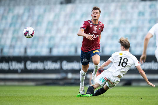 Örgrytes Eric Nohlgren och Brommapojkarnas Robin Frej