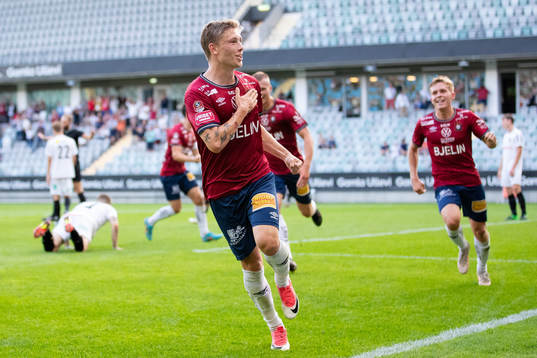Örgrytes Anton Andreasson jublar
