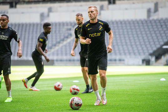 Sebastian Larsson of AIK