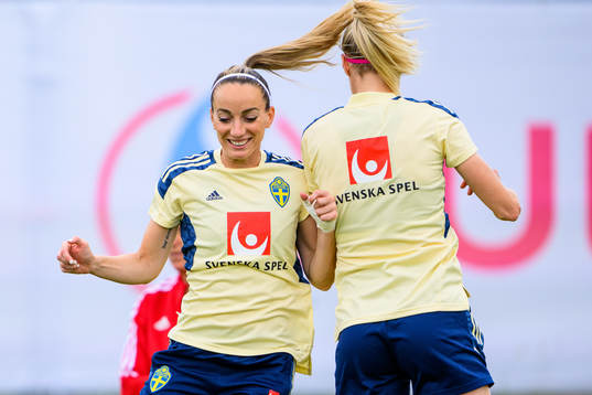 Kosovare Asllani and Amanda Ilestedt of the Swedish women's