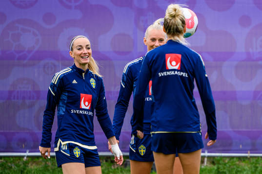 Kosovare Asllani and Stina Blackstenius of the Swedish