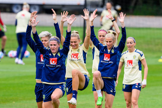 Olivia Schough and Lina Hurtig and Fridolina Rolfö of the