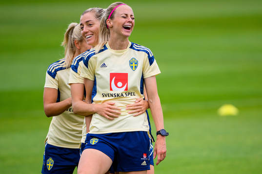 Linda Sembrant and Amanda Ilestedt of the Swedish women's