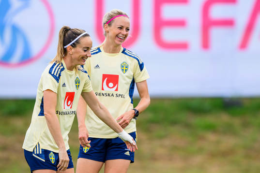 Kosovare Asllani and Amanda Ilestedt of the Swedish women's