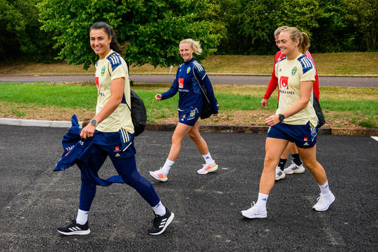 Rebecka Blomqvist, Pontus Ekblom, physio, goalkeeper Zecira