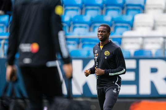 Maudo Lamine Jarjué of Elfsborg warms up
