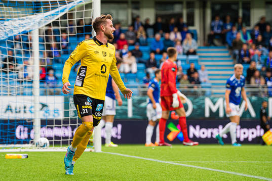 Rasmus Alm of Elfsborg celebrates