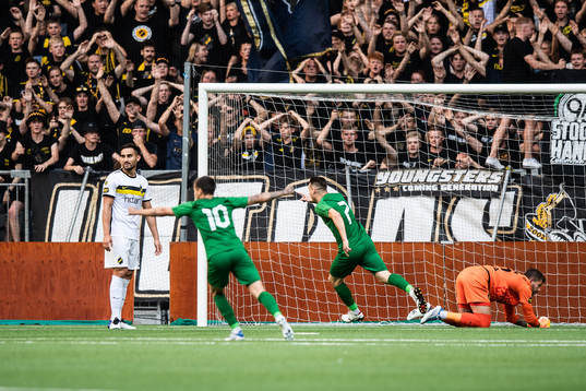 Denys Oliynyk and Vincent Thill of Vorskla Poltava celebrate