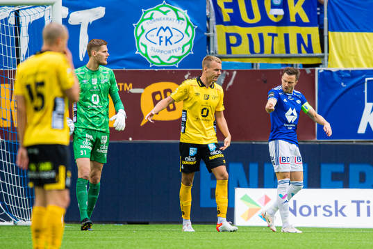 Goalkeeper Tim Rönning, Gustav Henriksson of Elfsborg and
