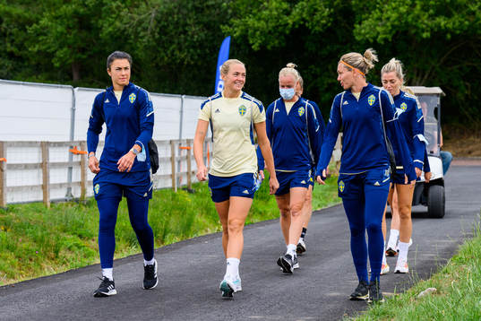 Goalkeeper Jennifer Falk, goalkeeper Zecira Musovic,