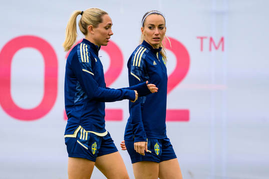 Elin Rubensson and Kosovare Asllani of the Swedish women's
