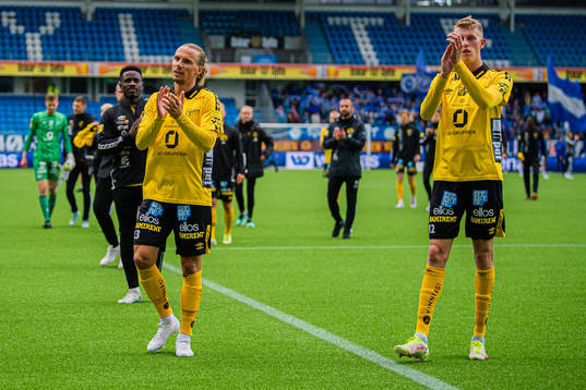 Niklas Hult and Alexander Bernhardsson of Elfsborg