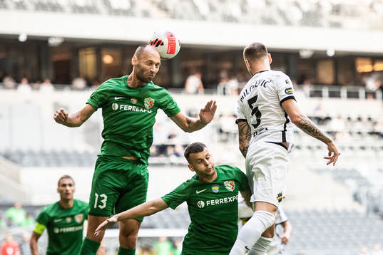 Sergiy Yavorskyy and Yuriy Kozyrenko of Vorskla Poltava
