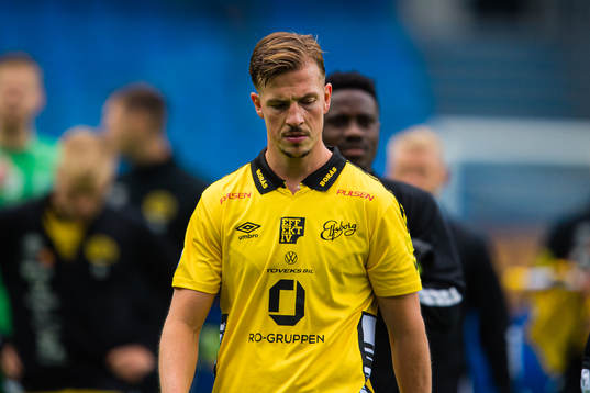 Simon Olsson of Elfsborg looks dejected