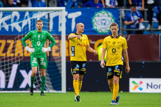 Leo Väisänen of Elfsborg looks dejected