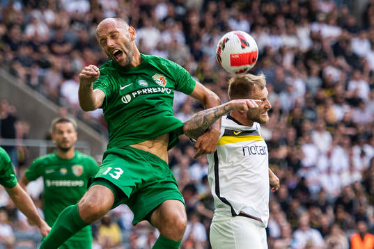 Sergiy Yavorskyy of Vorskla Poltava and John Guidetti of AIK