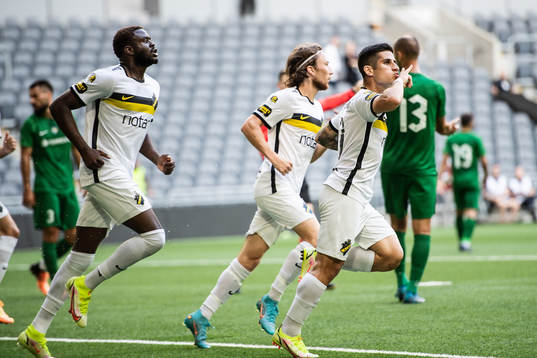 Benjamin Mbunga Kimpioka, Nicolas Stefanelli and Nicolas