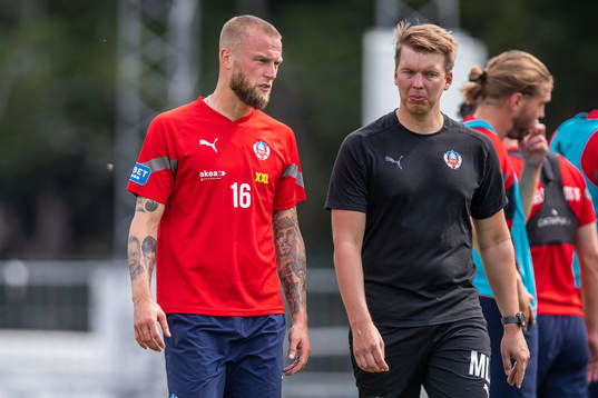 Alexander Faltsetas och fysioterapeut Marcus Linnér
