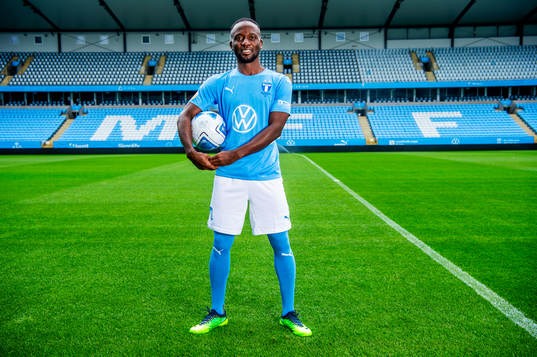Malmö FF presenterar Mohamed Buya Turay som ny spelare