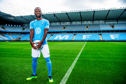 Malmö FF presenterar Mohamed Buya Turay som ny spelare
