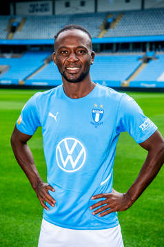 Malmö FF presenterar Mohamed Buya Turay som ny spelare