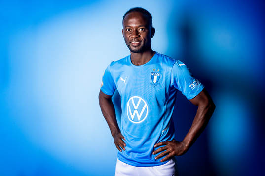 Malmö FF presenterar Mohamed Buya Turay som ny spelare