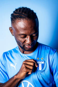 Malmö FF presenterar Mohamed Buya Turay som ny spelare