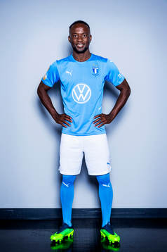Malmö FF presenterar Mohamed Buya Turay som ny spelare
