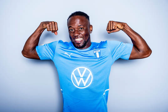 Malmö FF presenterar Mohamed Buya Turay som ny spelare