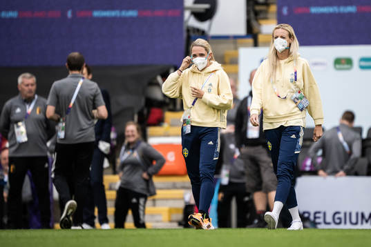 Elin Rubensson and Amanda Ilestedt of Sweden