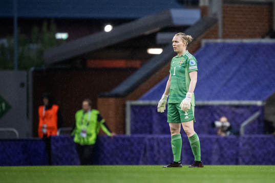 goalkeeper Hedvig Lindahl of Sweden