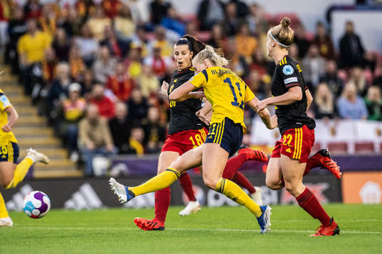 Stina Blackstenius of Sweden