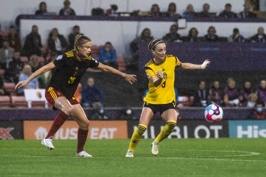 Julie Biesmans of Belgium and Kosovare Asllani of Sweden